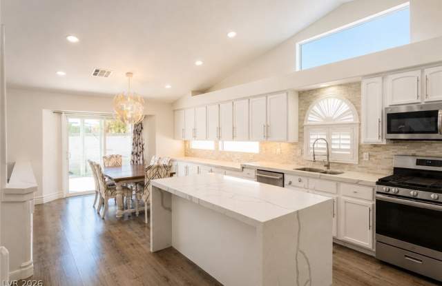 9682 Driftwood Island Court Gallery 4