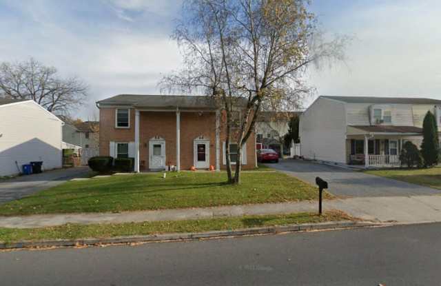 108 South 22nd Street - 108 South 22nd Street, Pleasant Hill, PA 17042