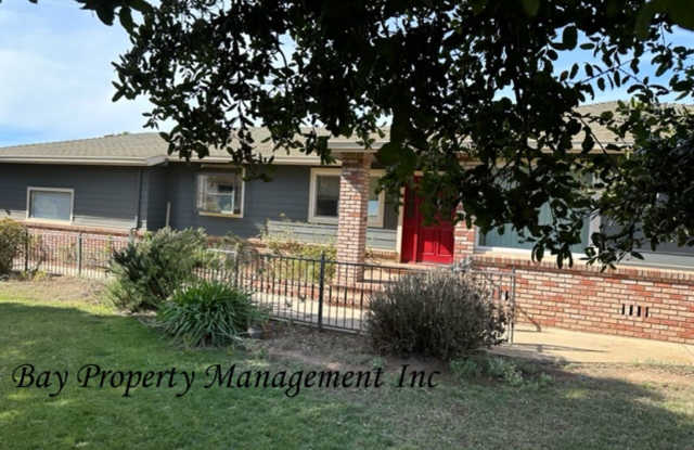 Beautiful 3 bedroom in the foothills outside of Gonzales photos photos