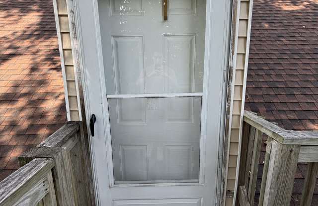 163 Lorraine St - 163 Lorraine Street, Bridgeport, CT 06604