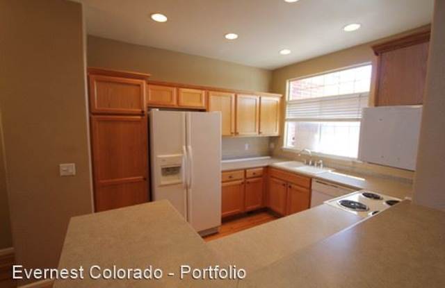 1425 South Dayton Court Gallery 2