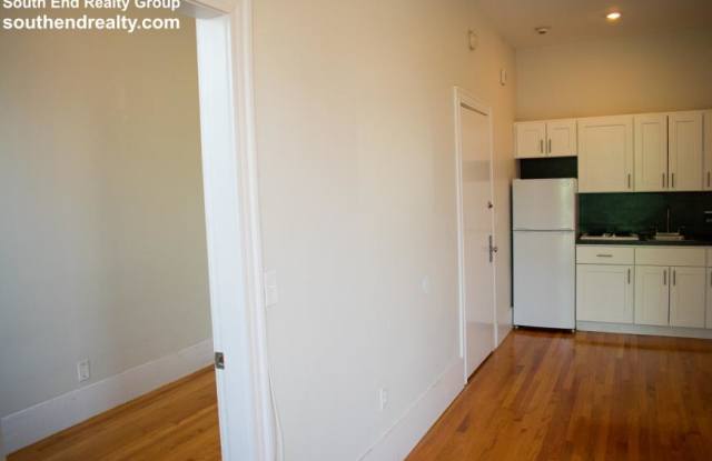 485 East Broadway photos photos