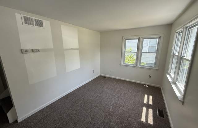11359 Maxwell Avenue - 11359 Gallery 3