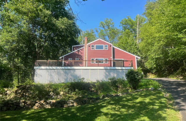 9 William Puckey Drive - 9 William Puckey Drive, Westchester County, NY 10567