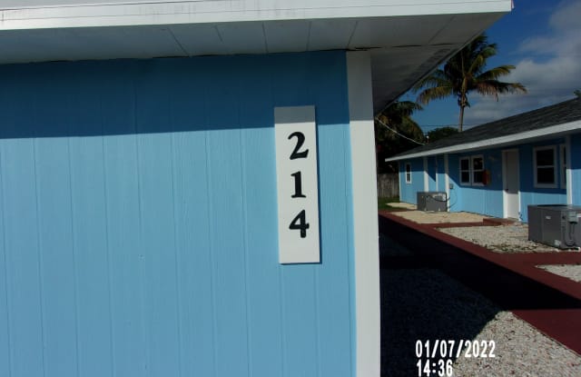 214 Madison Avenue - 214 Madison Avenue, Cape Canaveral, FL 32920