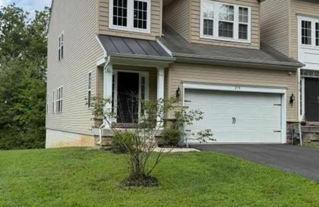 210 TRAILS Way Gallery 2