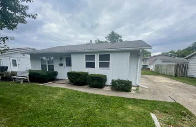 A/O School District! 3 bedroom, 1 bath photos photos