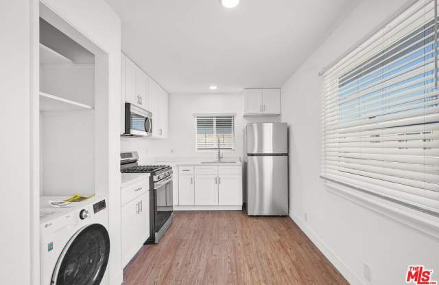 530 Almond Ave photos photos