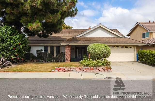 Lovely four bedroom home in Westminster photos photos