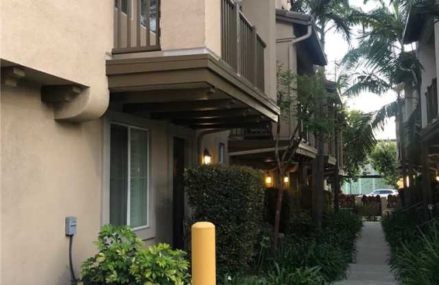 720 S San Fernando Boulevard - 720 South San Fernando Boulevard, Burbank, CA 91502