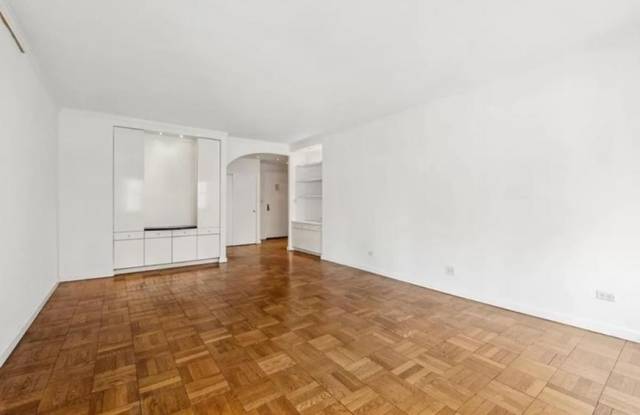 130 East 63rd Street photos photos