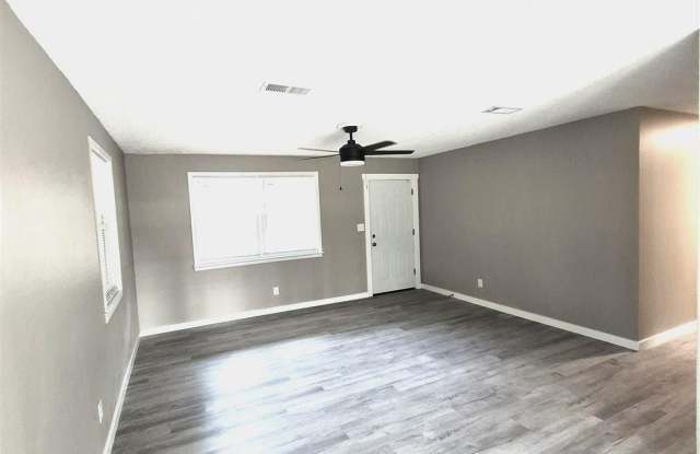 206 Shadowlawn Ln Gallery 2
