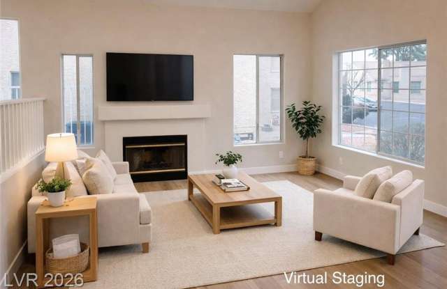 BEAUTIFUL OPEN FLOOR PLAN. 3 BEDROOMS, 2.5 BATHROOM. LOCATED SOUTHWEST. NEAR SHOPPING, SCHOOLS AND THE 215 Gallery 3