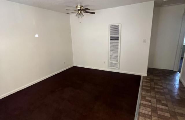 1300 N 16TH COURT Gallery 2