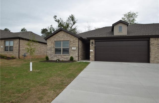 1560 Sandpiper  ST - 1560 Sandpiper Street, Centerton, AR 72719