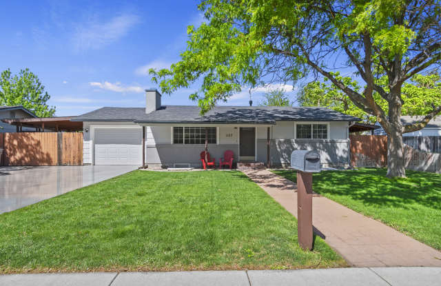 1107 Beechwood Drive photos photos