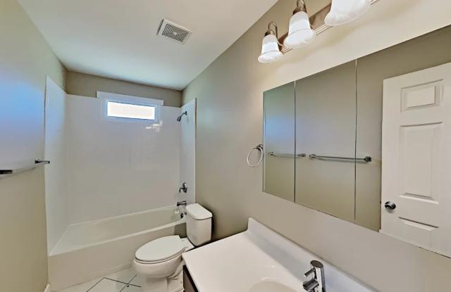 623 Wintergreen Circle Gallery 1