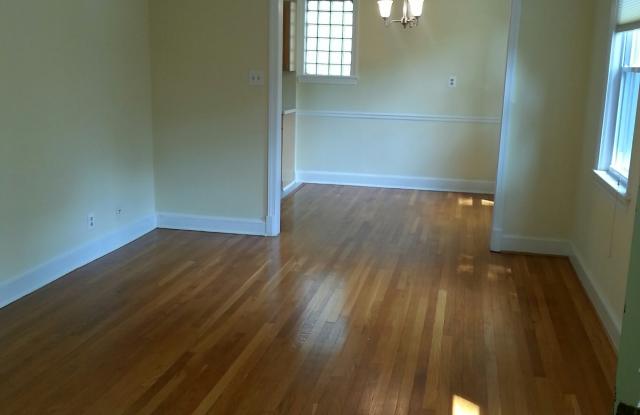 2627 39th Street NW - 4 Gallery 1