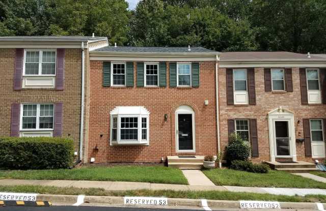 5551 WINFORD COURT - 5551 Winford Court, Kings Park West, VA 22032