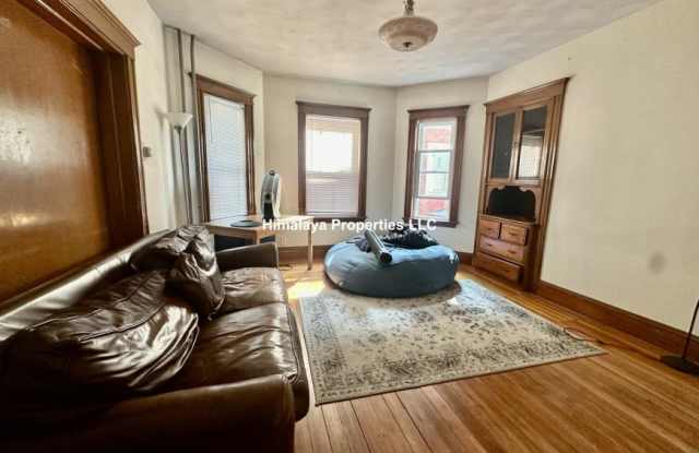 42 Bromfield Rd. Gallery 3