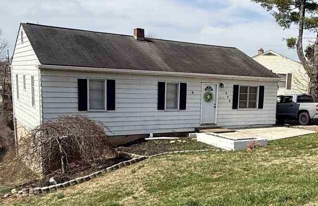 698 Sherman Place photos photos