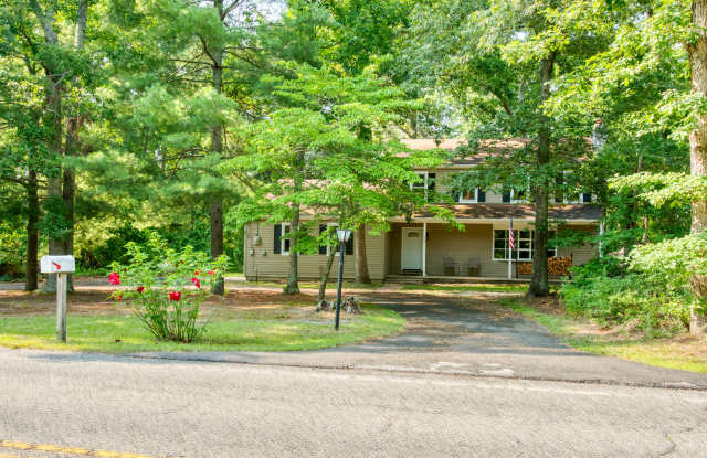 505 Chestnut Neck Road Gallery 3