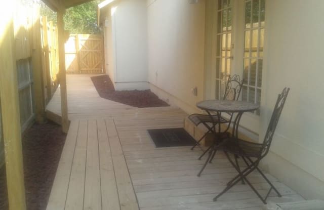 2001 Pipers Field Dr B - 2001 Pipers Field Drive, Austin, TX 78758