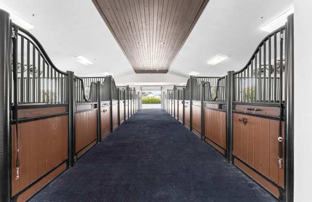 14628 Draft Horse Lane unit: Barn photos photos