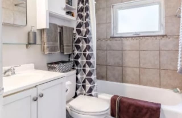 517 S Waverly St - 517 Waverly Street, Columbus, OH 43213