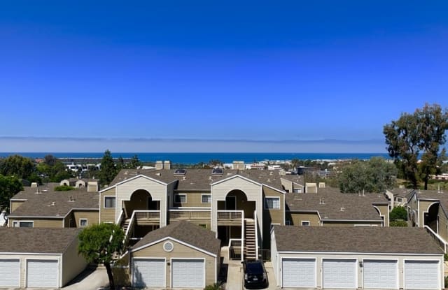 946 Shore Crest Road - 946 Shore Crest Rd, Carlsbad, CA 92011