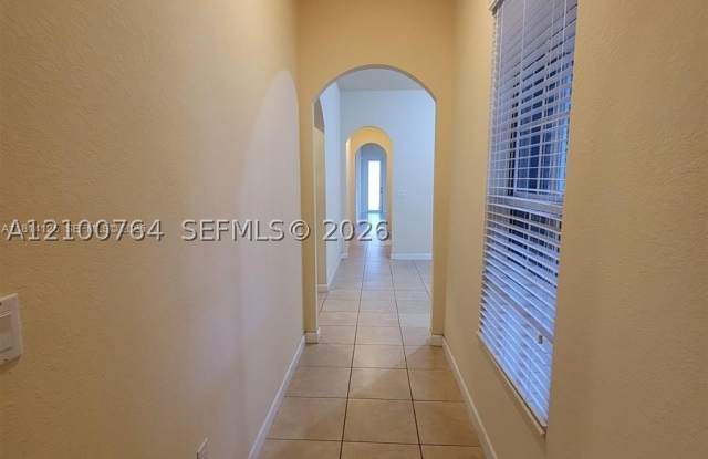 9282 SW 171st Ct Gallery 4
