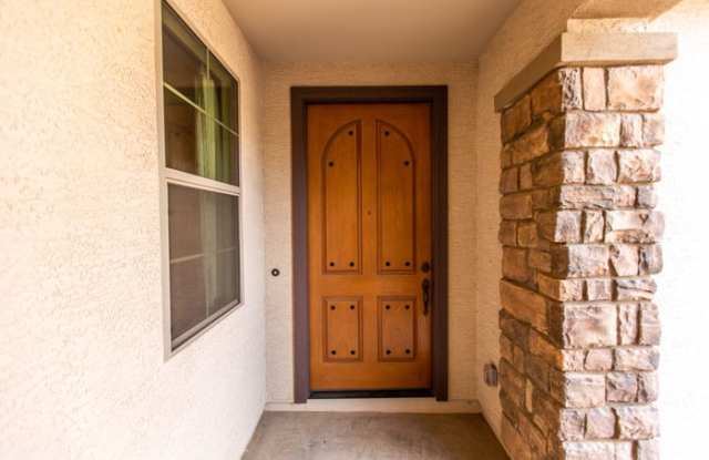 2510 East Narrowleaf Drive Gallery 3