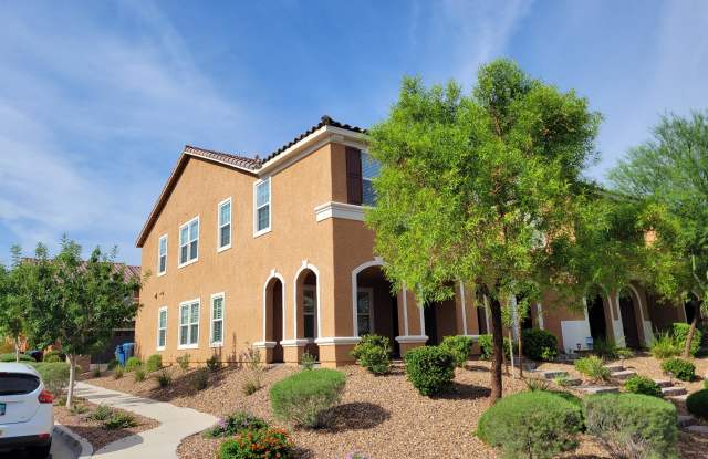 3001 Camino Sereno Avenue - 1 Gallery 2