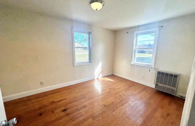 304 S MORRIS - 304 South Morris Avenue, Woodlyn, PA 19022
