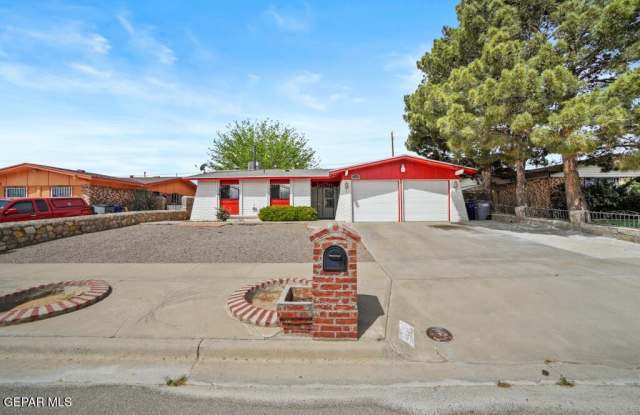 3309 E Glen Drive - 3309 East Glen Drive, El Paso, TX 79936