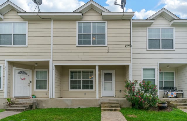 12 Bratton Drive - 12 Bratton Drive, San Antonio, TX 78245