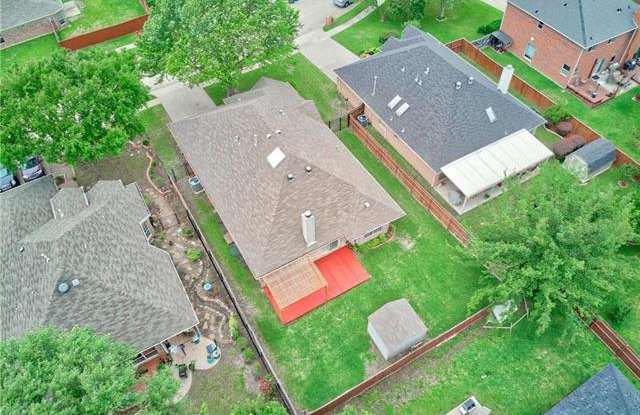 4816 Lansdale Drive Gallery 2