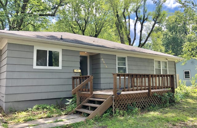 10505 Corrington Ave - 10505 Corrington Ave, Kansas City, MO 64134