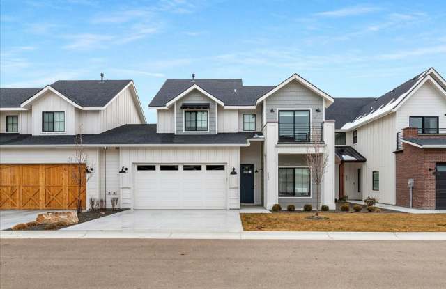 3 Bedroom 2.5 Bathroom Townhouse in SpurWing photos photos