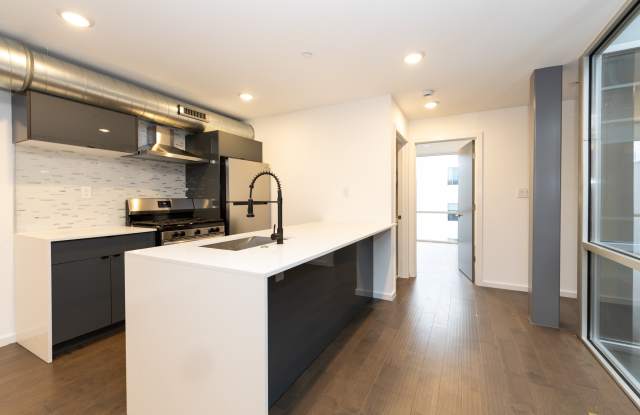 1941 North Marshall Street - 6 photos photos