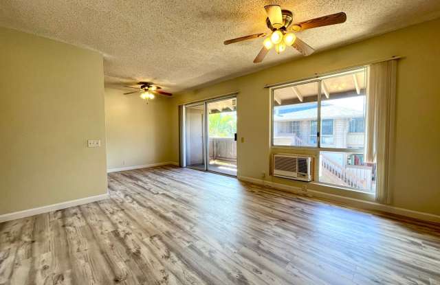 Ewa Beach - Palm Villas II: 2 Bed 1-1/2 Bath and 2 Parking (1 covered, 1 uncovered). Pets OK! - 91-1169 Mikohu Street, Ewa Gentry, HI 96706