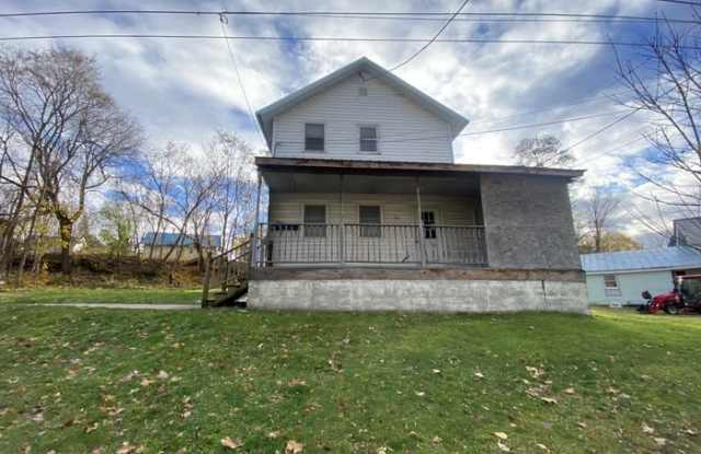 682 Huntington Street - 682 Huntington Street, Watertown, NY 13601