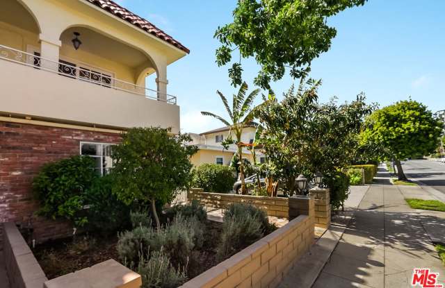 Beautifully Remodeled 2 Bed 1.5 Bath Santa Monica Condo Unit Available!! Won't Last!! photos photos