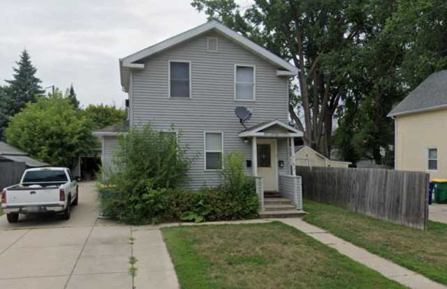 1733 Smith Street - Upper photos photos