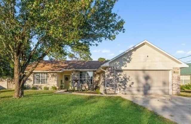 1225 Ego Drive - 1225 Ego Drive, Crestview, FL 32536