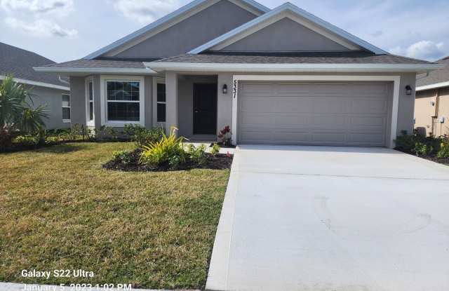 Check out this beautiful 3bd/2ba home in the waterstone community photos photos