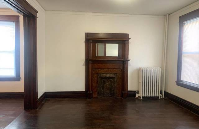 106 Hunter Ave Gallery 4