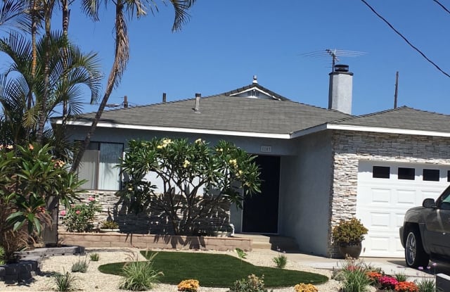 1103 W Don St, - 1103 West Don Street, Los Angeles, CA 90744