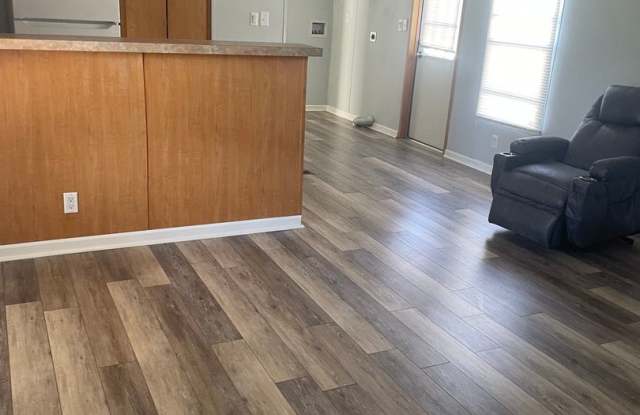 2 Bedroom / 1 Bath Home in Church Hill Gallery 4