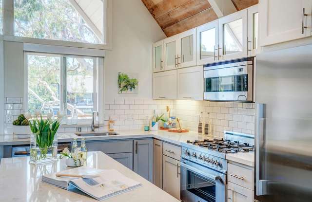 The Cove at Tiburon photos photos